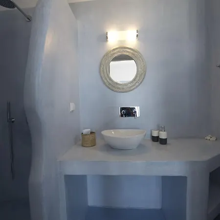 Red Stone Guest house Oia (Santorini)