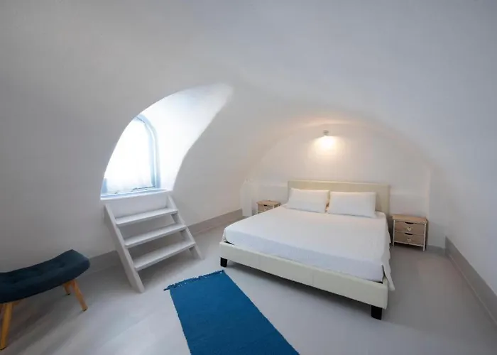 Red Stone Guest house